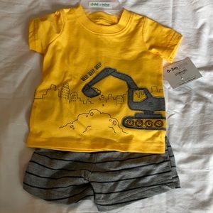 Child of Mine Boys Short Outfit New Size 0-3 month